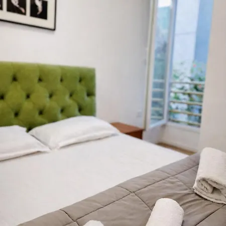 49 Center 3* Тирана